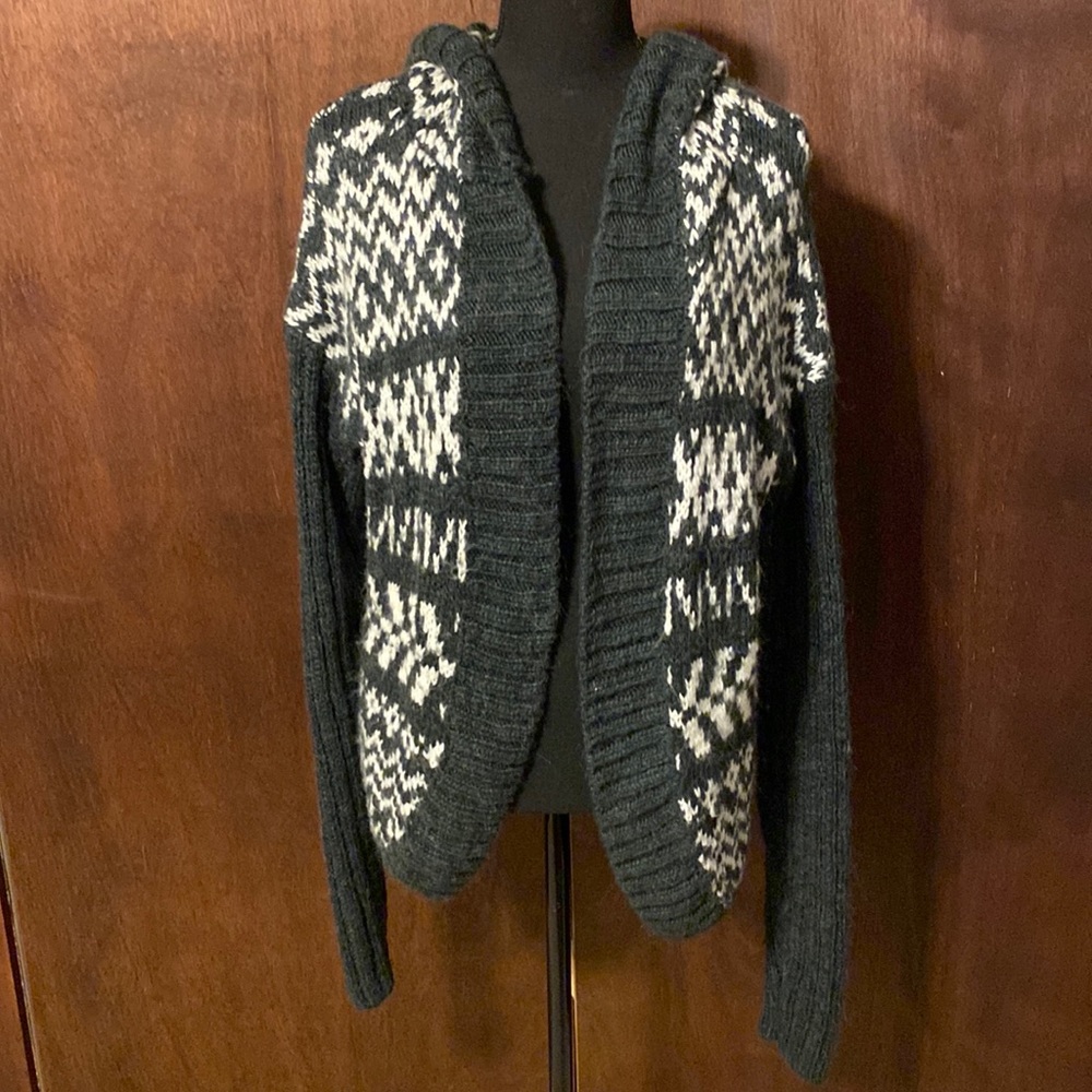 Aeropostale super soft sweater with hood dark grey and white XL